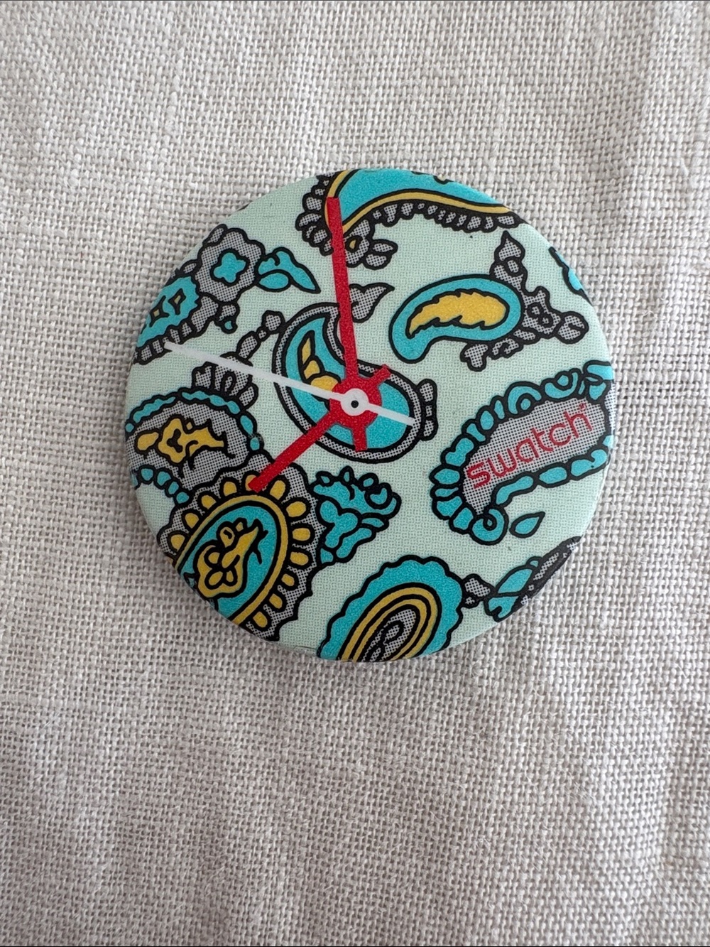 VINTAGE SWATCH BUTTON 80s
